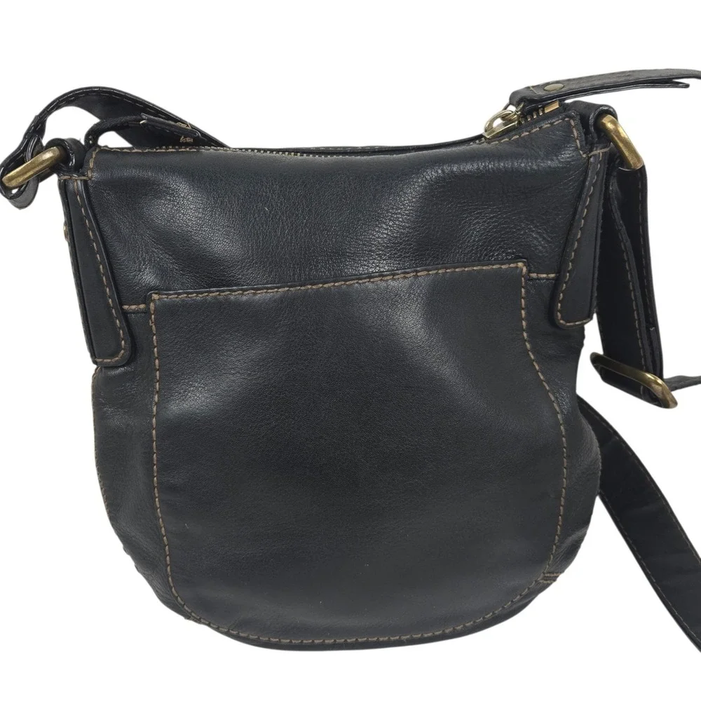 Vtg Fossil Black Leather Crossbody w Large Brass Buckle Pocket & Hardware ZB2493
